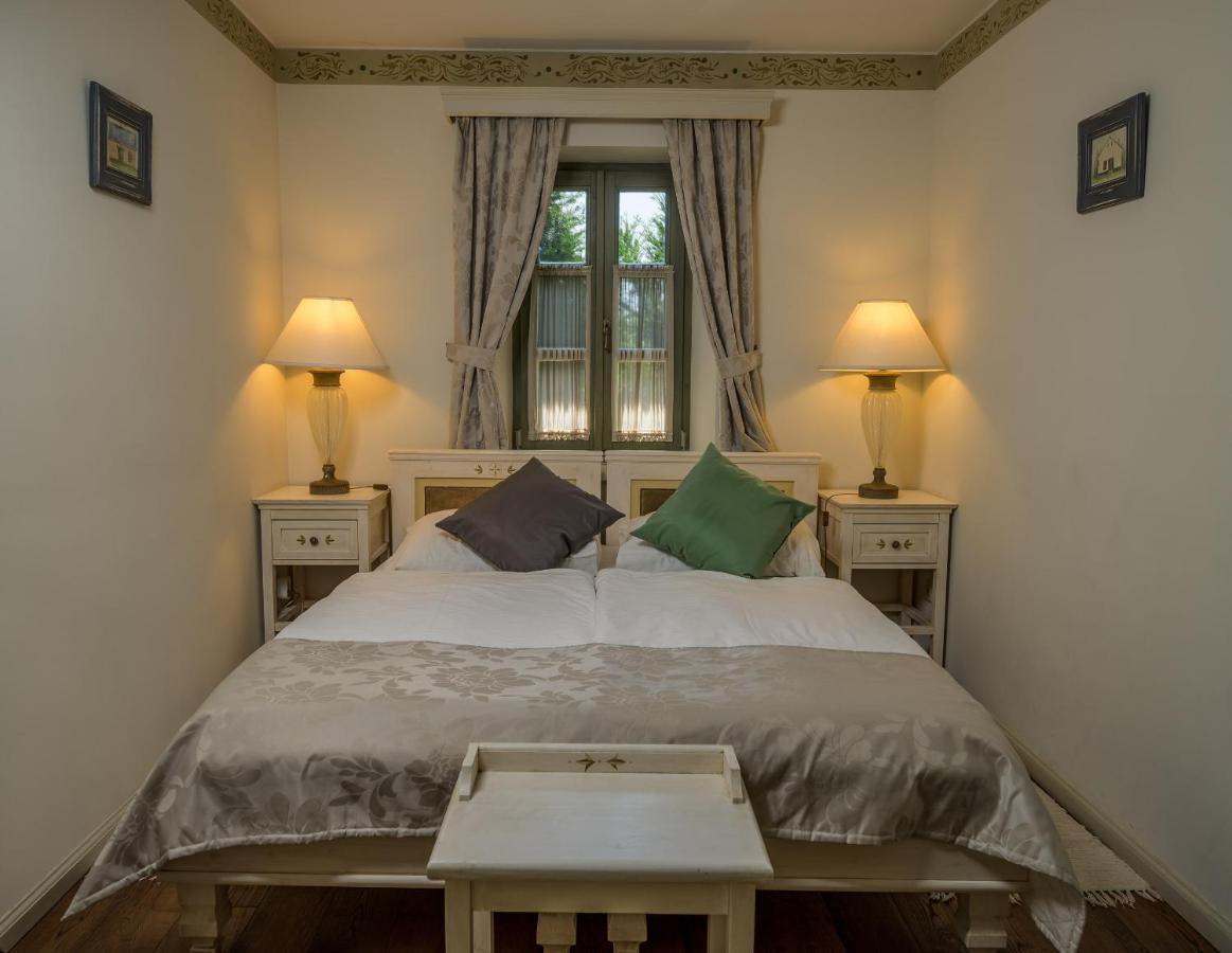 Paskom Cottage Lajoskomárom エクステリア 写真