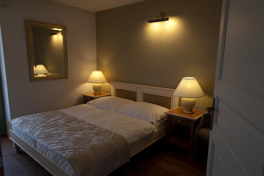 Paskom Cottage Lajoskomárom エクステリア 写真